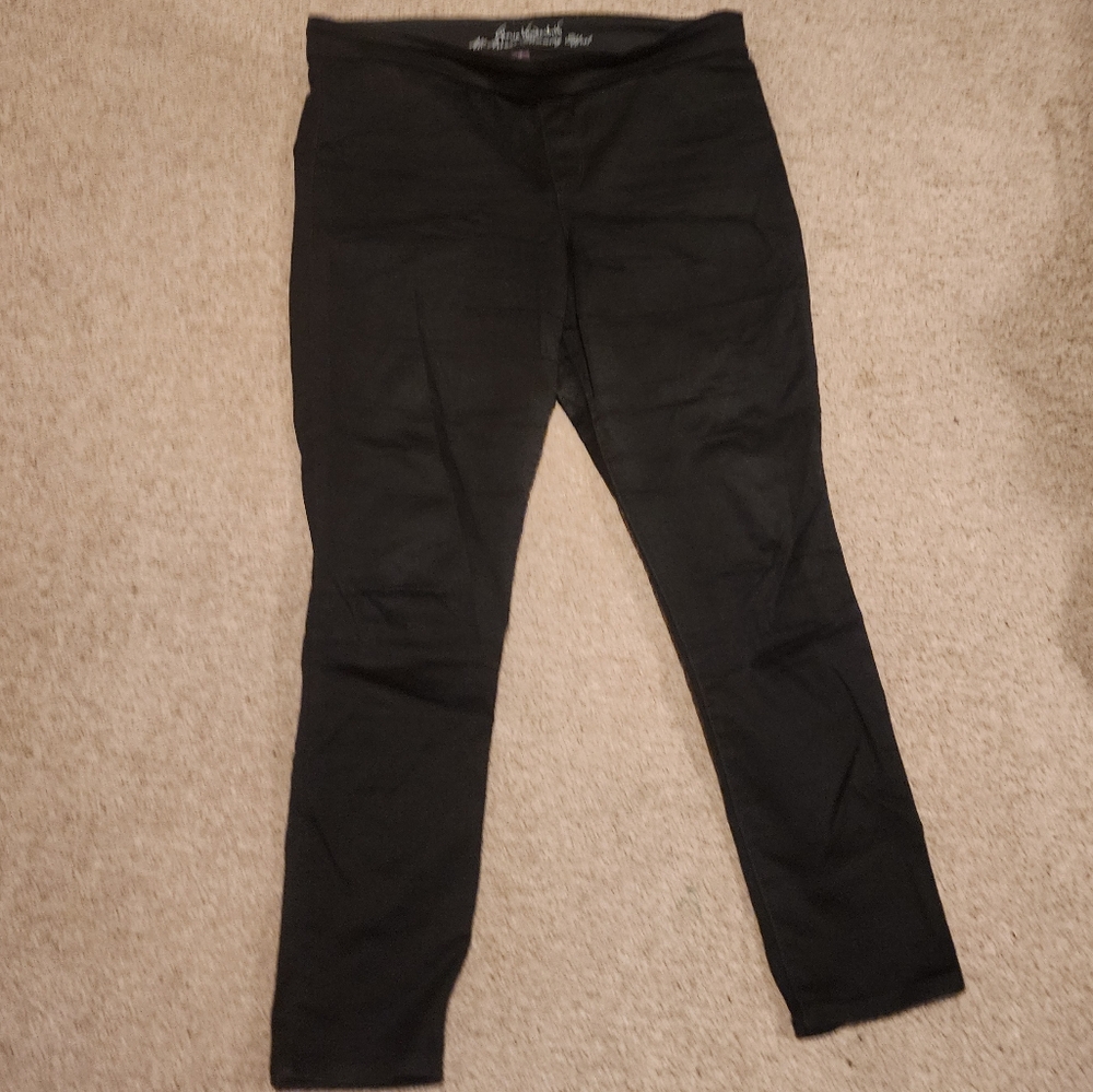 Gloria Vanderbilt Black Skinny Pants